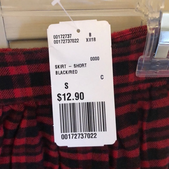 **SOLD***forever 21 plaid mini skirt size small - Picture 2 of 2